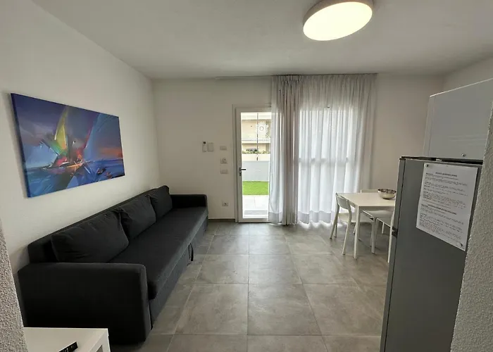 Artemisia Home
